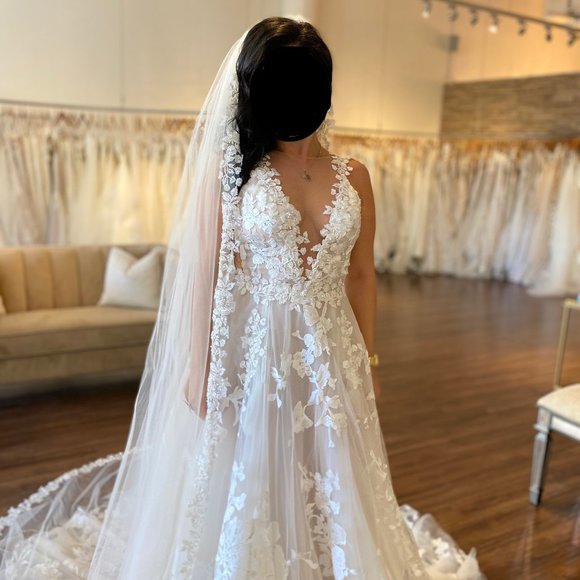 Galia Lahav gorgeous brand new wedding dress G- 210